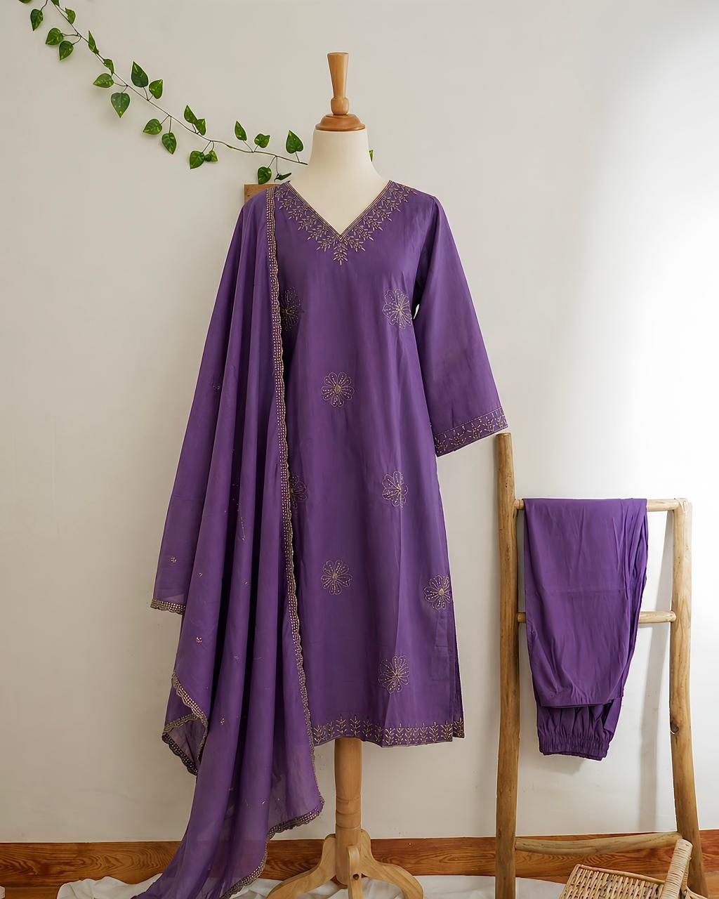 Vantique Embroidered V-Neck Kurta Set with Dupatta